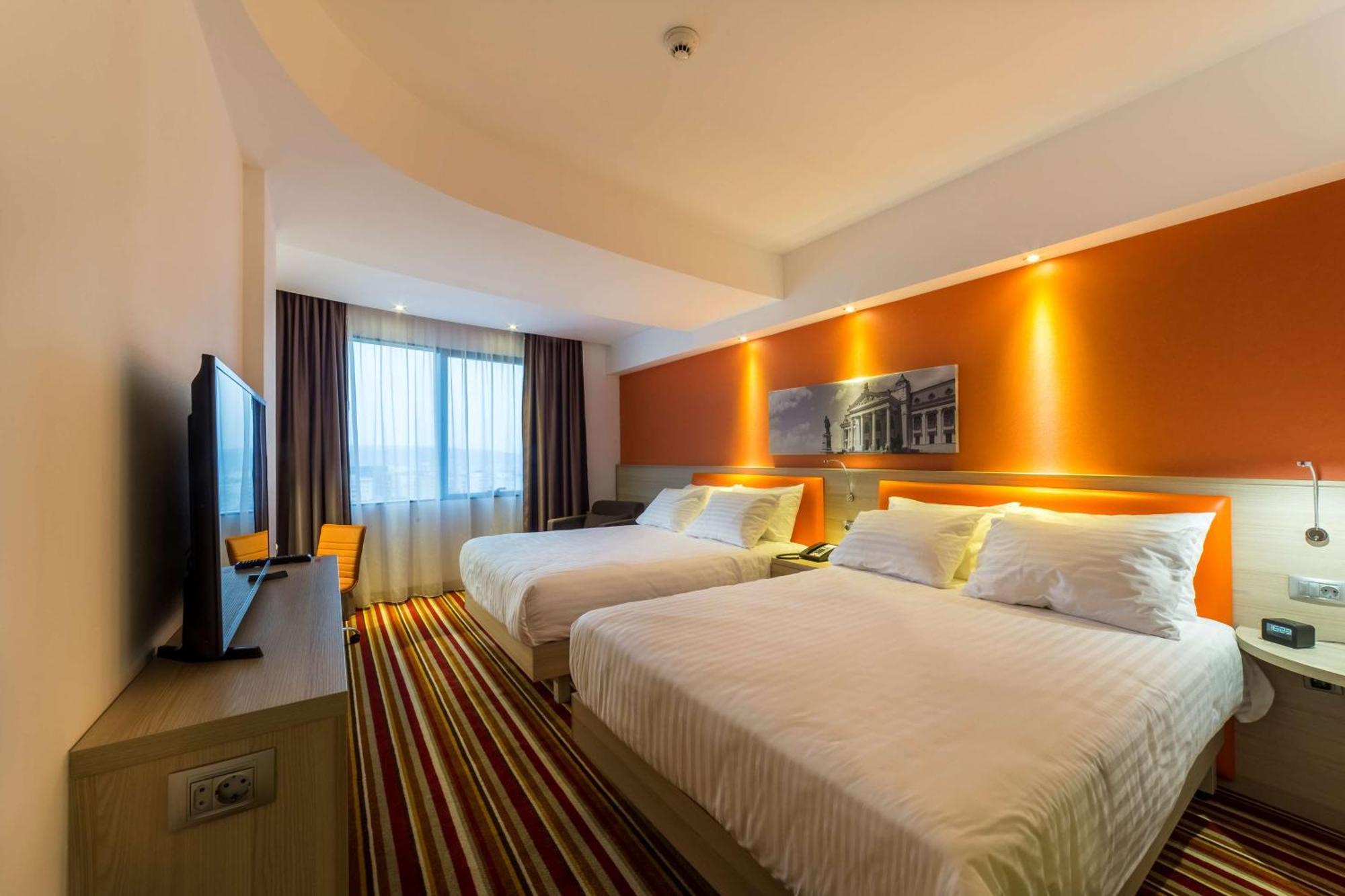 Hotel Hampton By Hilton Iasi Extérieur photo