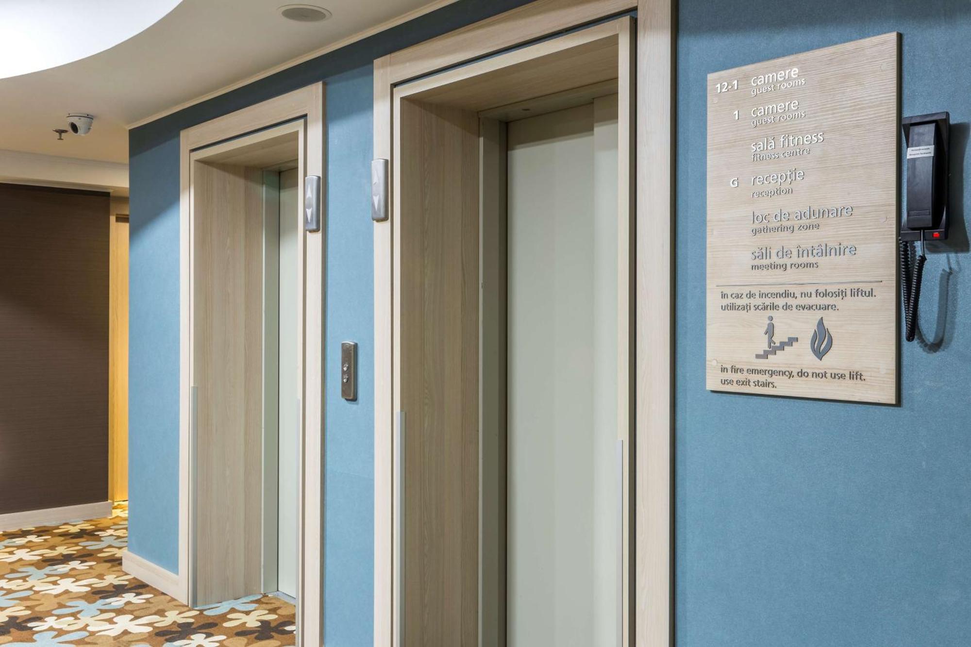 Hotel Hampton By Hilton Iasi Extérieur photo